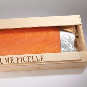 SAUMON FUME NORVEGIEN A LA FICELLE (ENTIER OU PRETRANCHE MAIN)